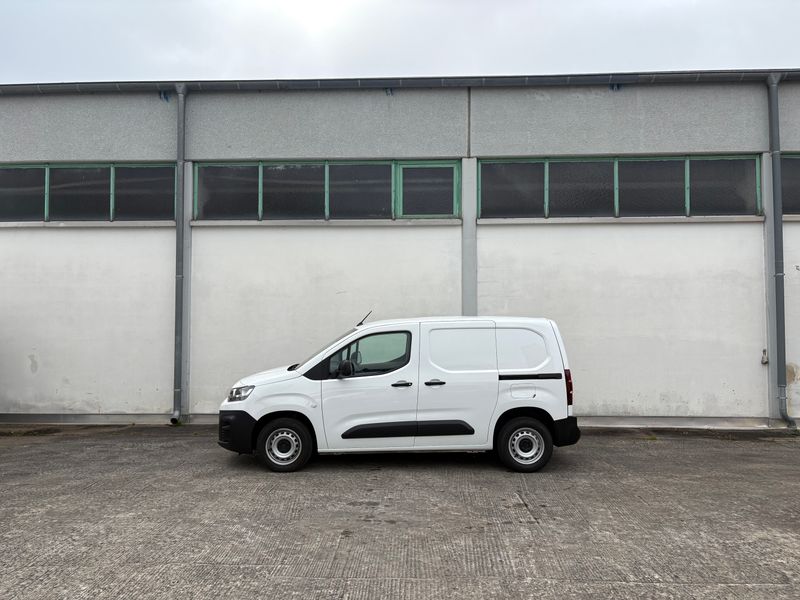 Citroën Berlingo Kasten Club M/L1, Navi, PDC, Klima