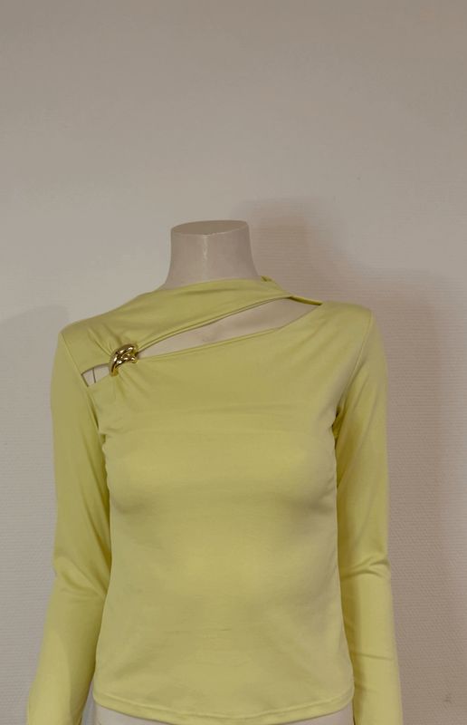 cut-out top zachtgeel
