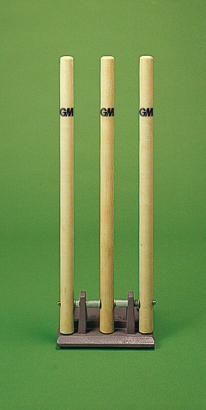 Gunn & Moore Springback Wooden Cricket Stumps Gunn & Moore Springback Wooden Cricket Stumps