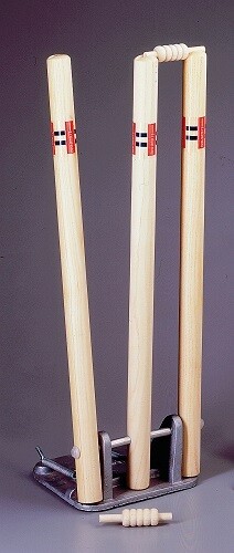 Gray Nicolls Wooden Spring Return Cricket Stumps Gray Nicolls Wooden Spring Return Cricket Stumps