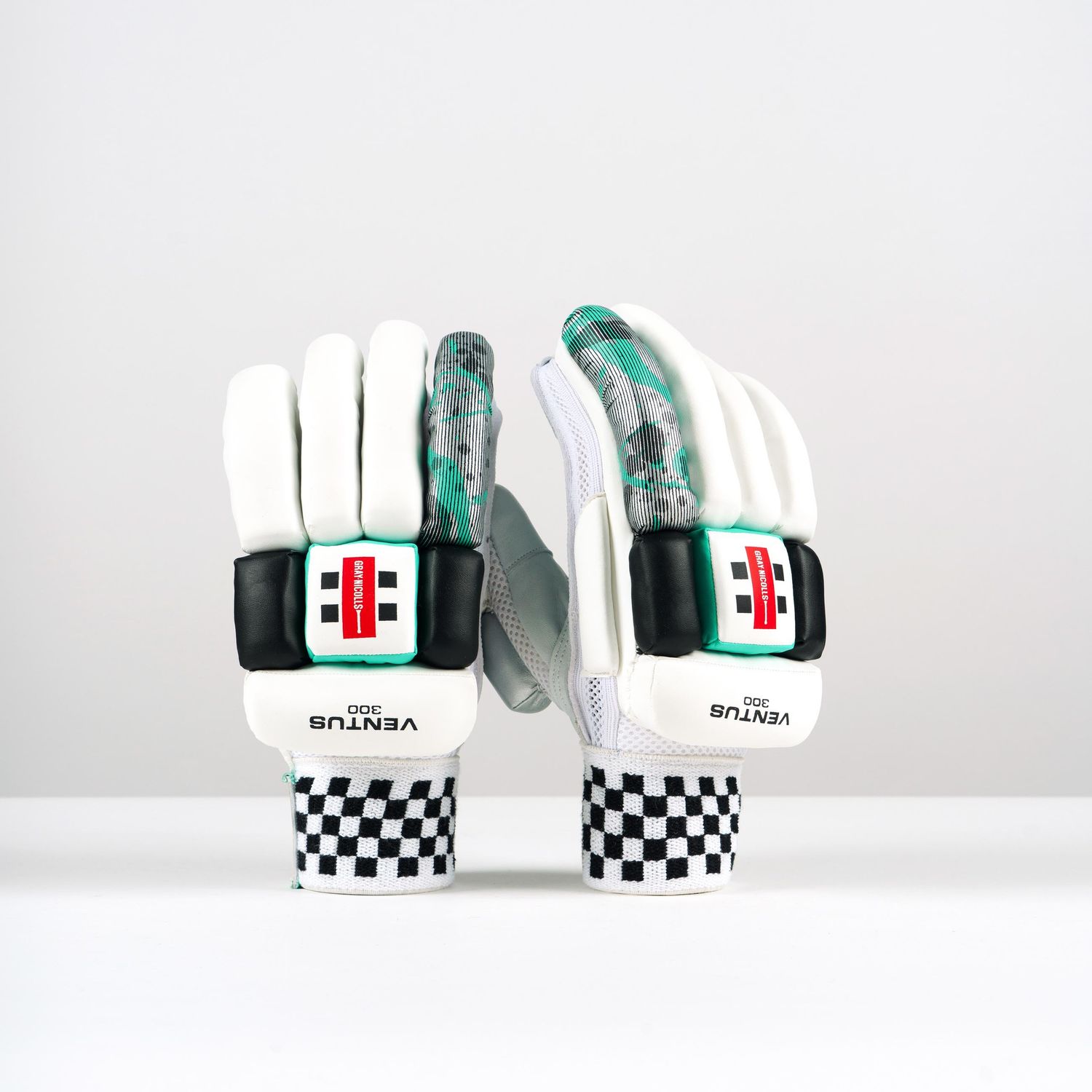 2025 Gray Nicolls Ventus 1.0 300 Batting Gloves