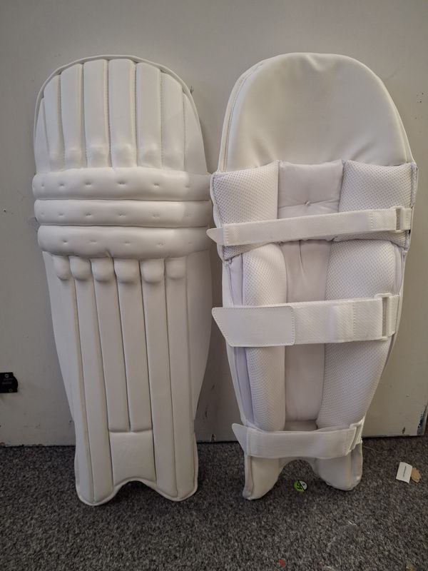 2025 Lorimers Cricket Junior Pro White Batting Pads