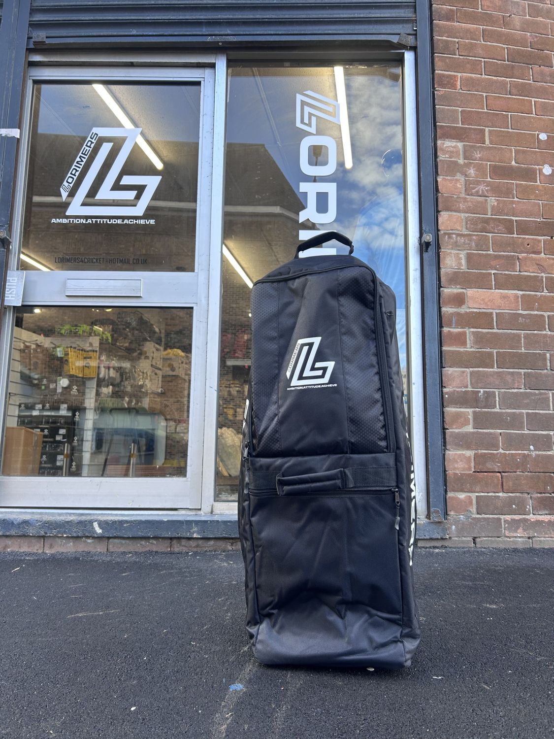 2026 Junior Lorimers Wheelie Duffle Bag 32" X 12" X 12"