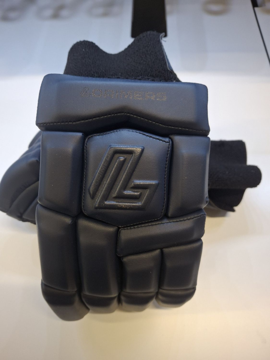 2026 Lorimers Cricket Pro Edition Navy Split Finger Batting Gloves 2026 Lorimers Cricket Pro Edition Navy Split Finger Batting Gloves