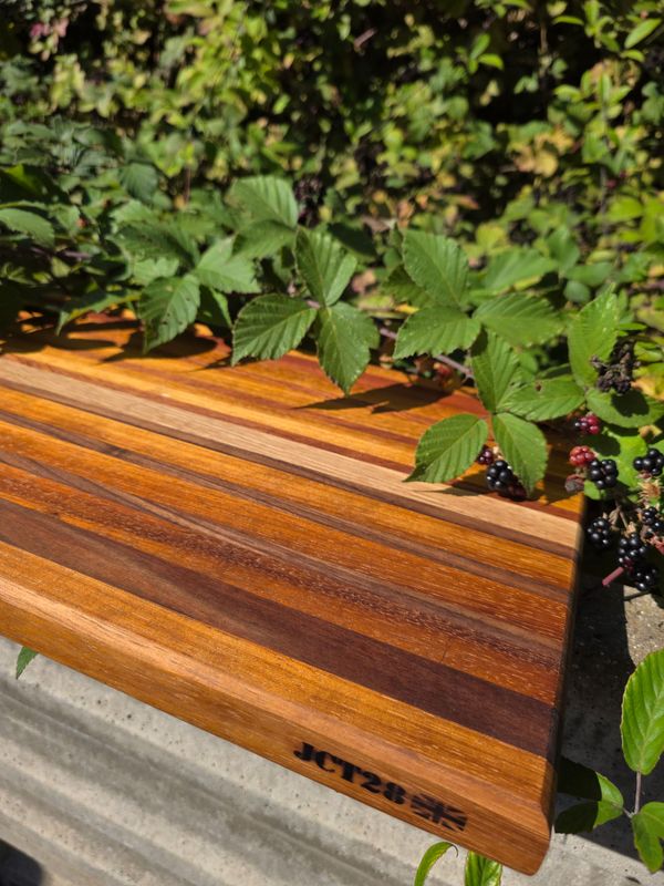 JCT28 Chunky Hardwood Chopping Board  (medium stripe)