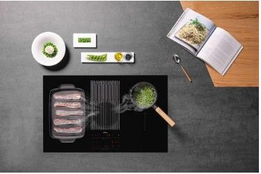 Elica Nikola Tesla Libra La première plaque de cuisson avec balance intégrée, hotte intégrée. DOSER, PESER, CUISINER. Elica Nikola Tesla Libra La première plaque de cuisson avec balance intégrée, hotte intégrée. DOSER, PESER, CUISINER.