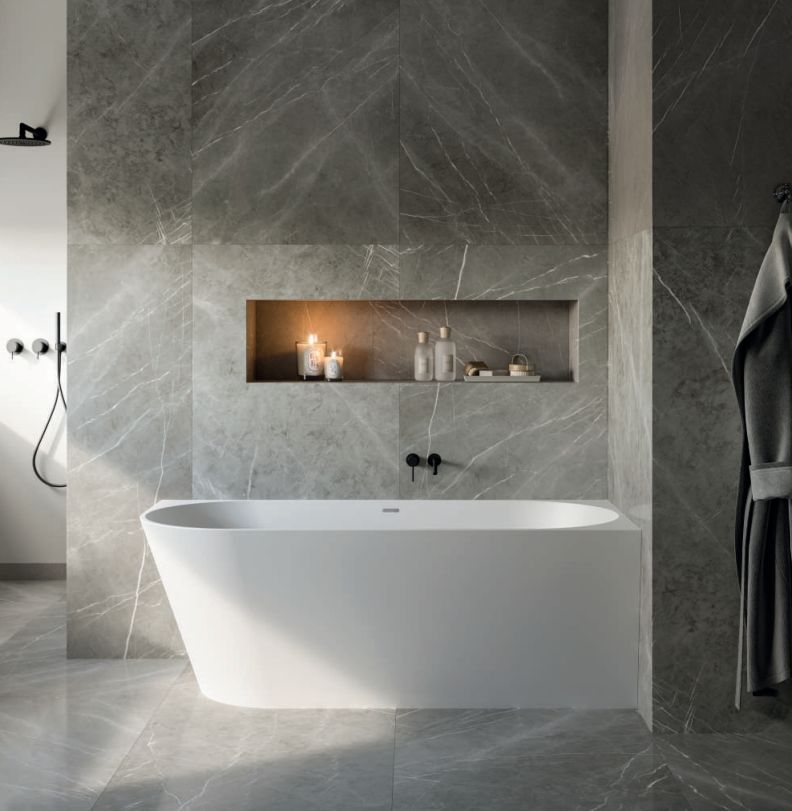 CAA MALIBU | BAIGNOIRE EN MARBRE DE SYNTHÈSE (MINERALITE) Installation en angle. BLANC MAT. CAA MALIBU | BAIGNOIRE EN MARBRE DE SYNTHÈSE (MINERALITE) Installation en angle. BLANC MAT.