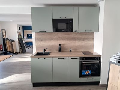 MEUBLE D'EXPOSITION OFFRE A SAISIR