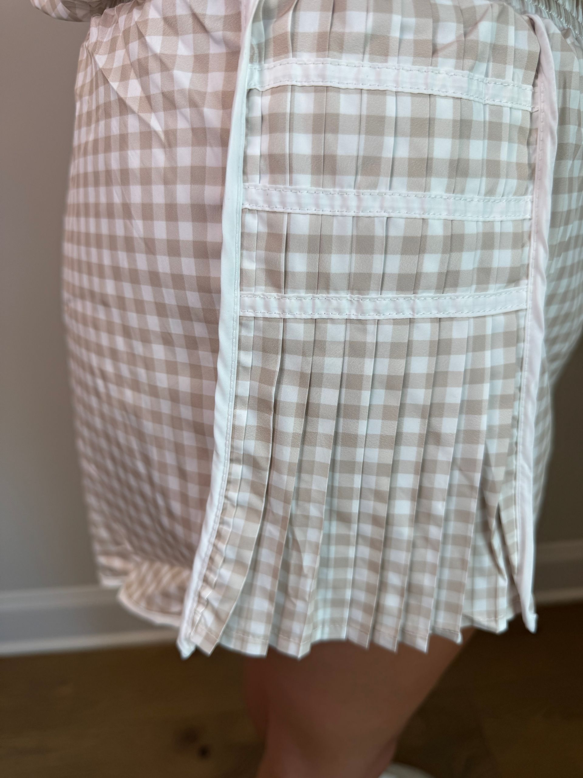 Lightweight Gingham shorts