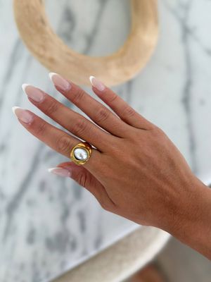 THE PEARL RING