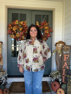 Entro Ecru Floral Top Entro Ecru Floral Top