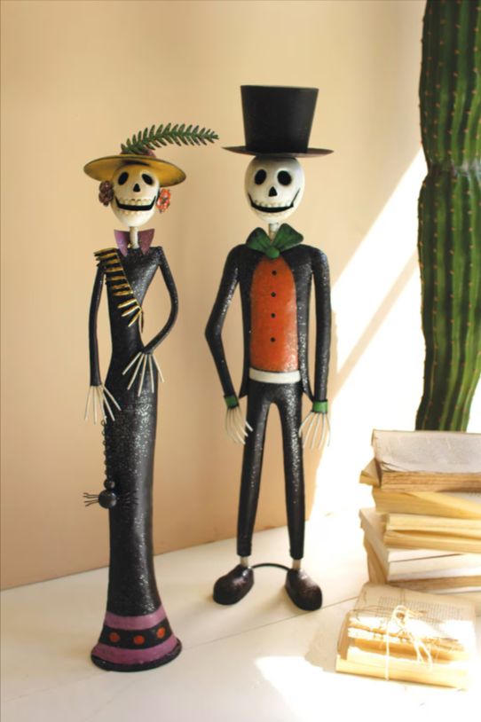 Painted Metal Halloween Day of The Dead Couple