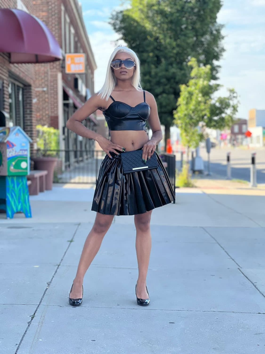 Black crop top, Size: Large