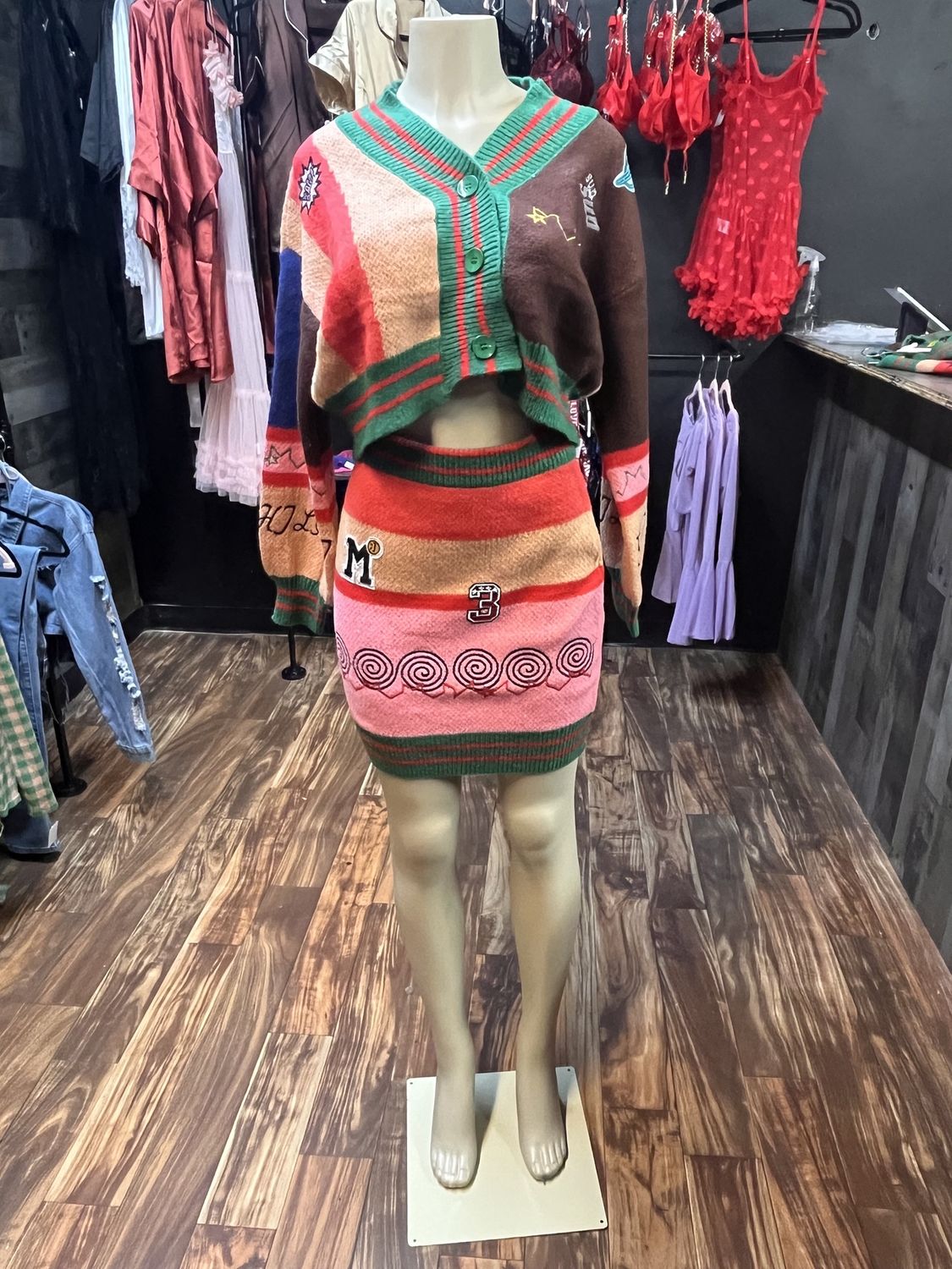 University, Size: Small