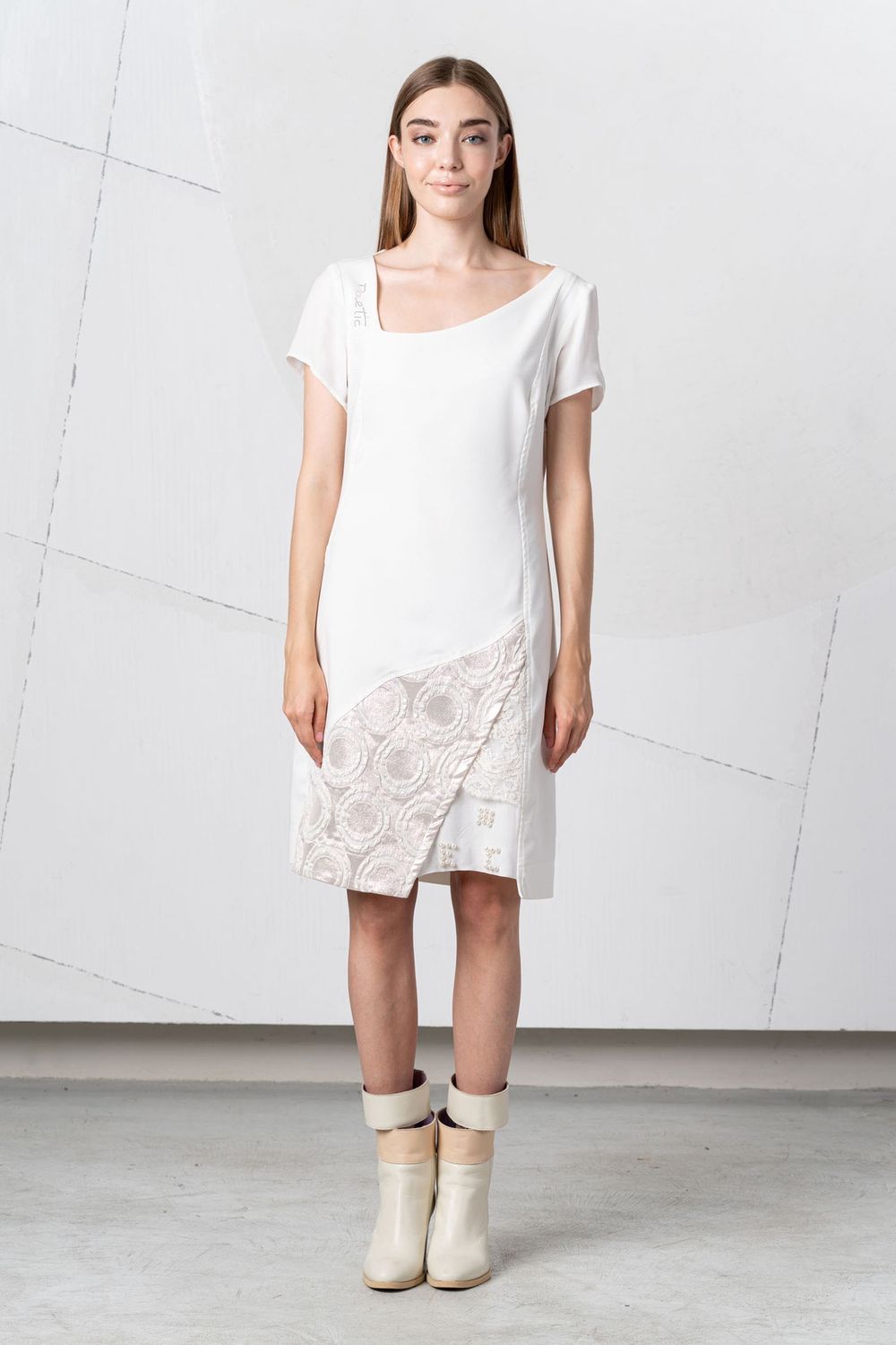 EC- Dress  short sleeves buttom circle lace