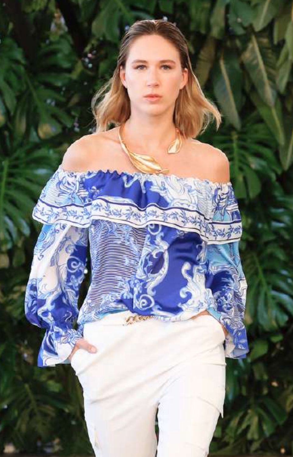 LeslieMonteCarlo - Capsule - Top off shoulders