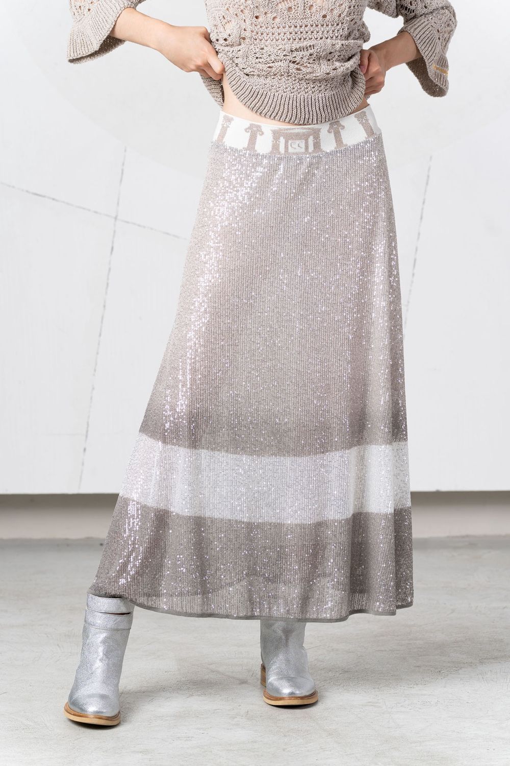 Elisa Cavaletti- Skirt euphoria sequence