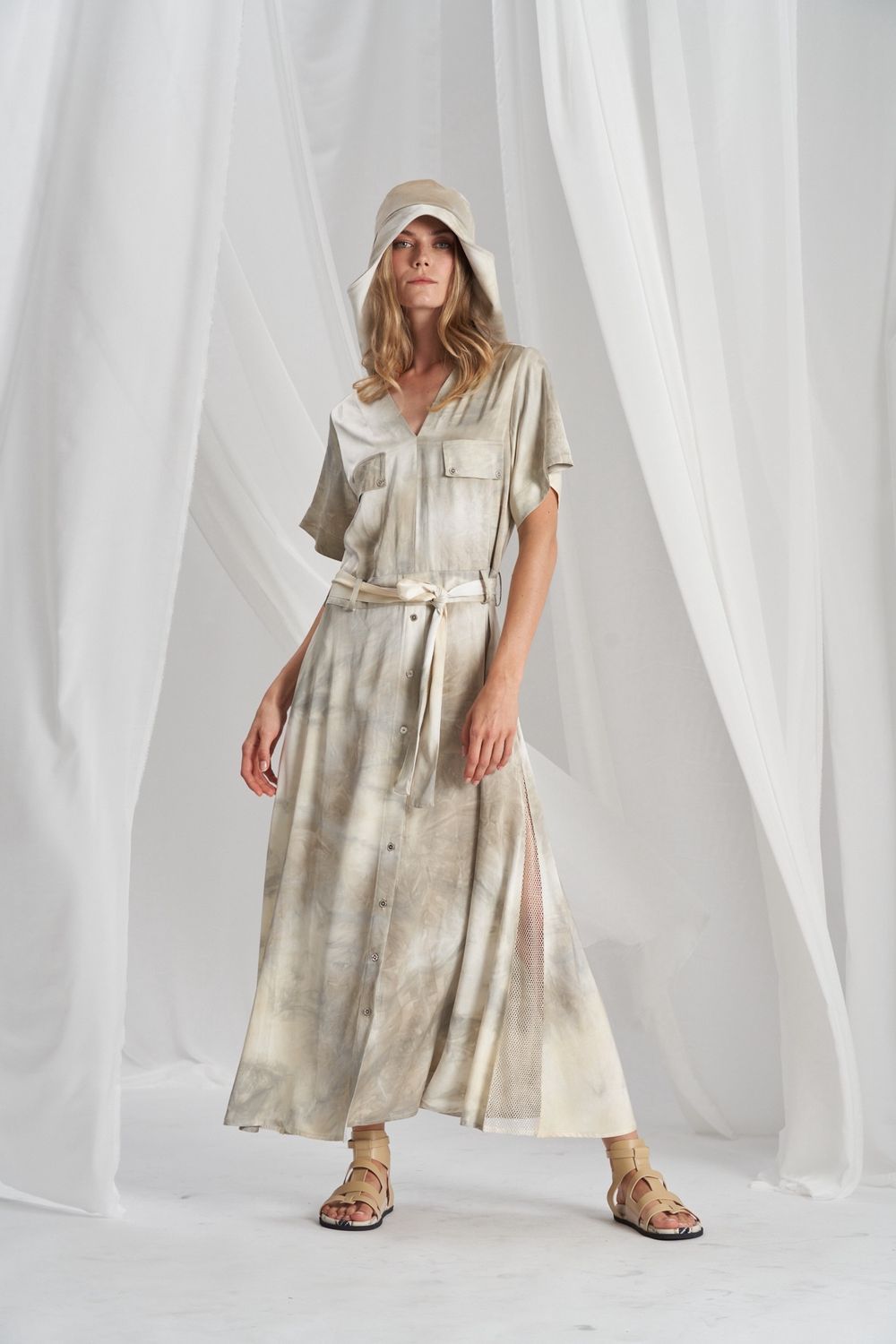 Tricot Chic- Dress V satin long belt