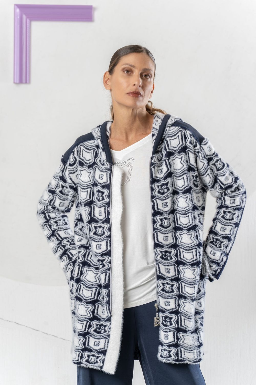 Elisa Cavaletti - Coat jacquard crown stemmi  Off White