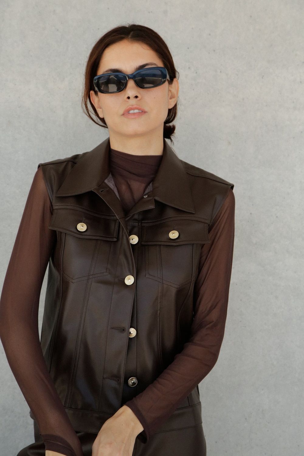 Leslie Monte Carlo - Gilet vegan leather gold buttons