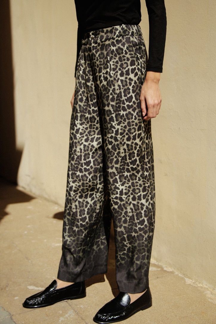 Leslie Monte Carlo - Pants elastic waist vintage bronze button leaopard kaki