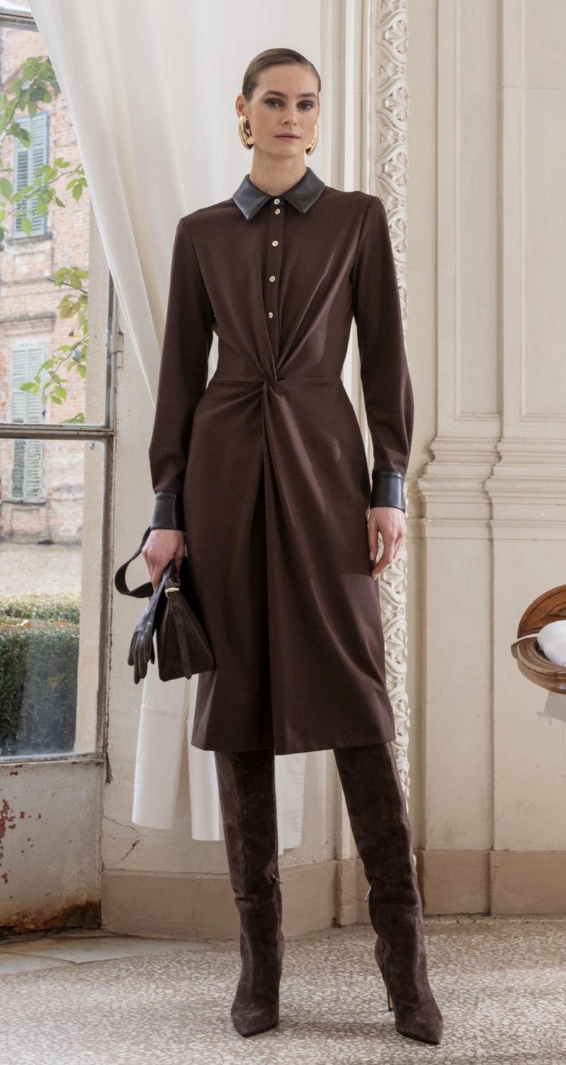 Clips - Dress Knot front Brown