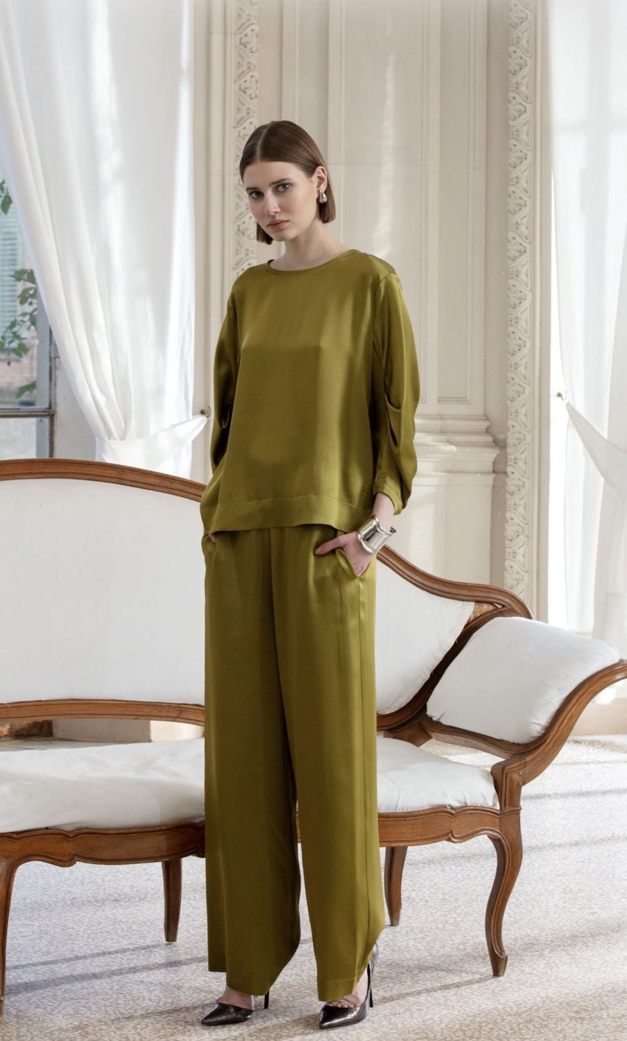 Clips - Blouse satin pleats Lime Kaki