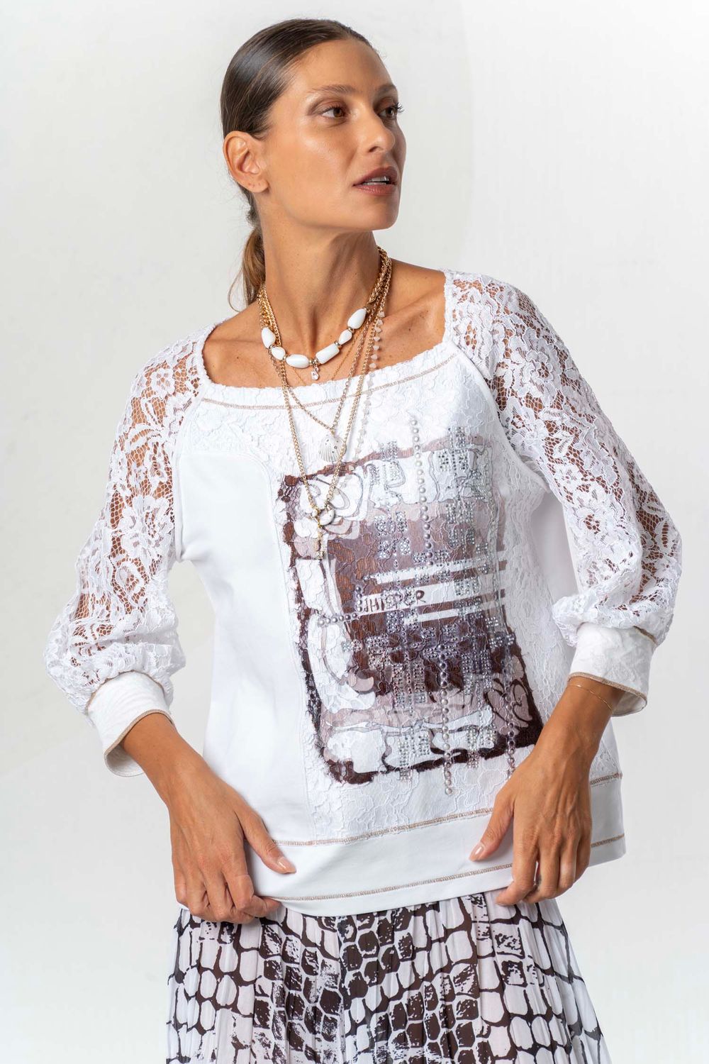 Elisa Cavaletti - Top with lace and laminated print
