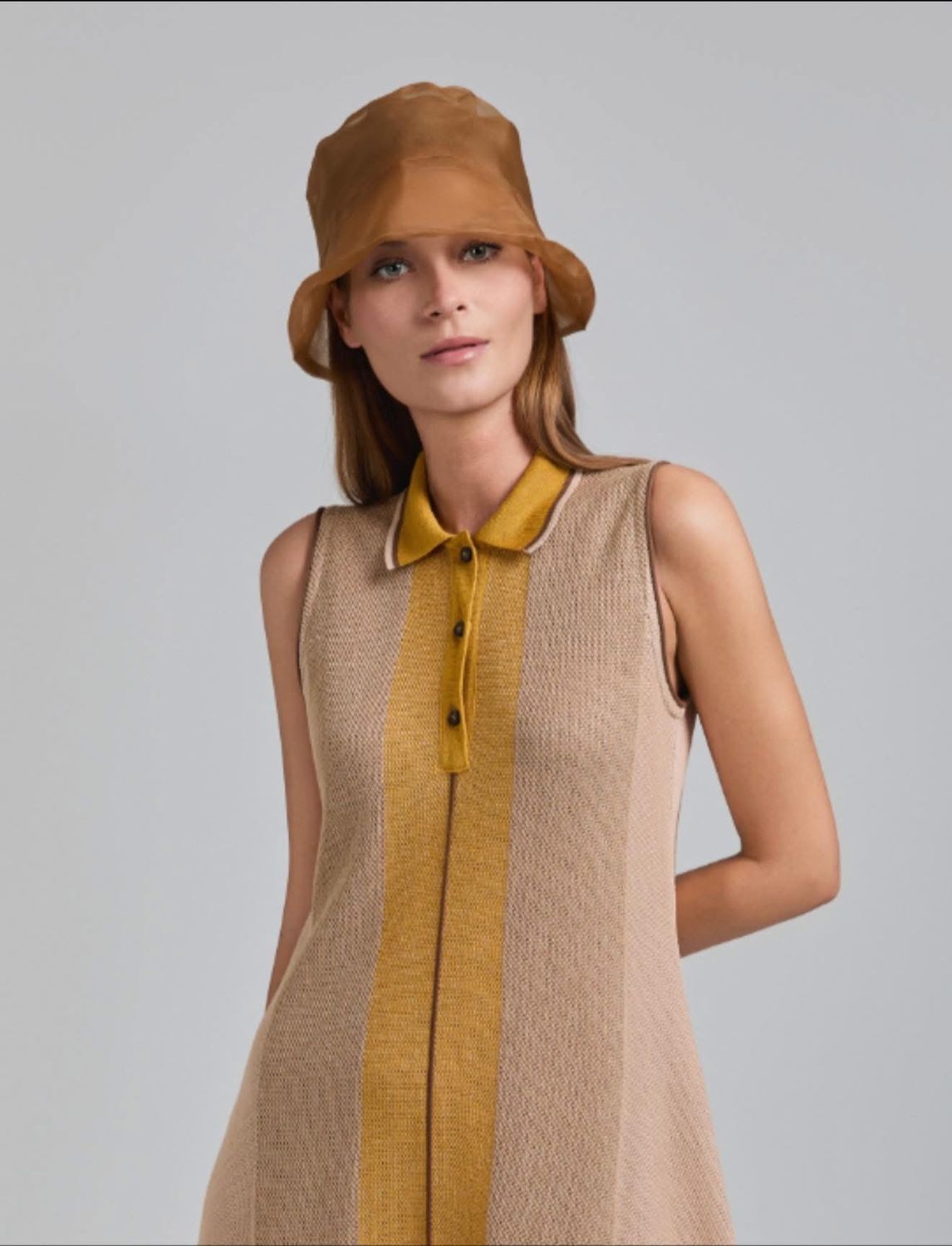 Tricot Chic - Dress sleevles knit flare beige yellow band