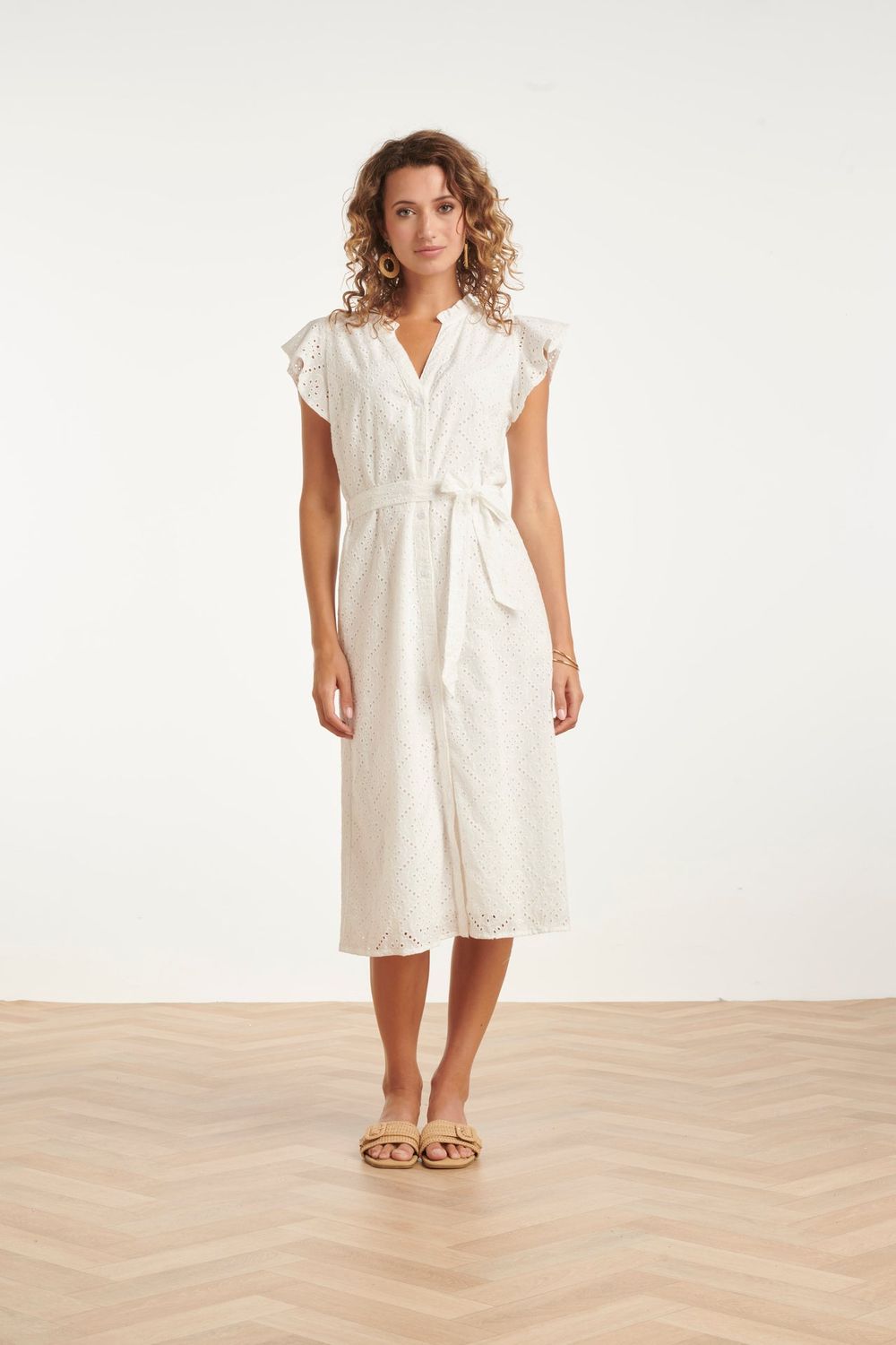 Dress long cap sleeves white embroidery