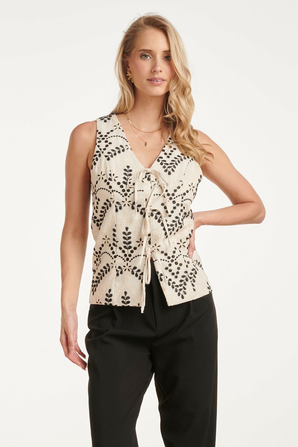 Gilet linen embroidery sand black