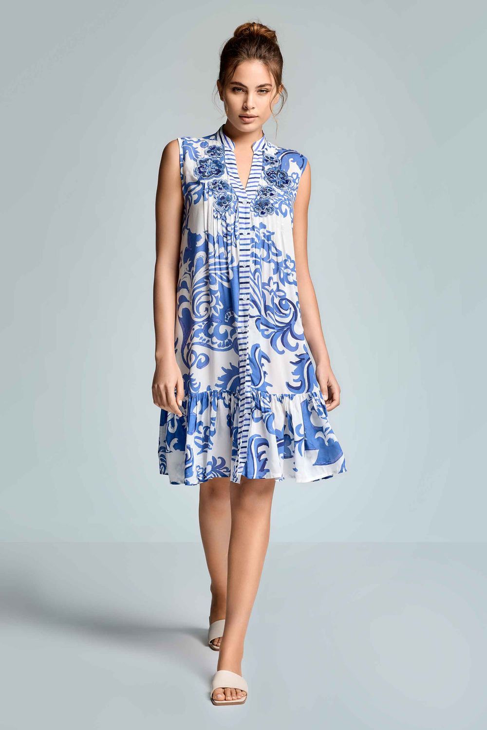 Dress short flowers beads Daphne