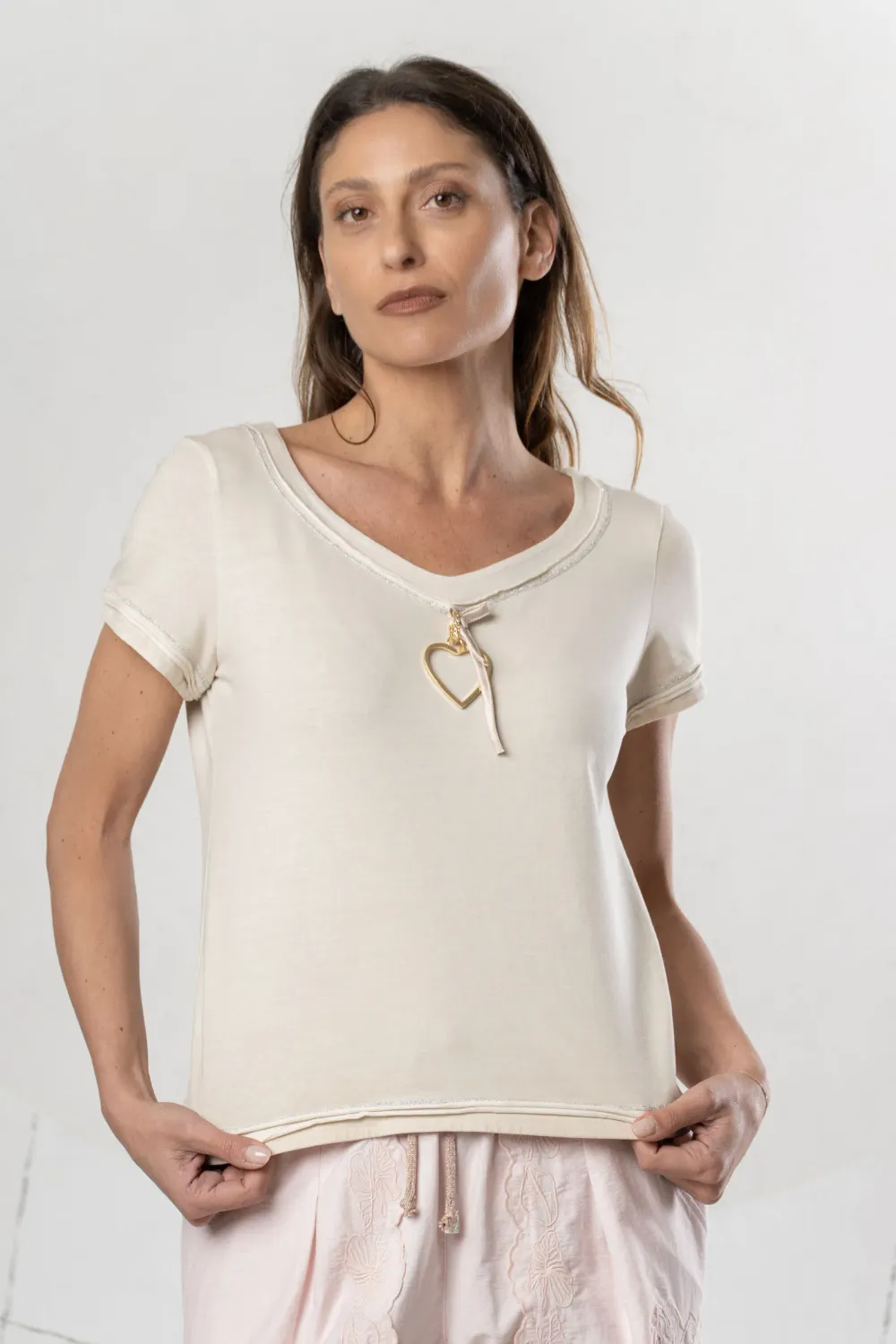 Elisa Cavaletti - T-Shirt V neck dangling heart