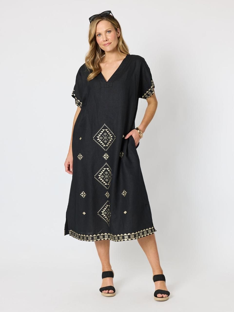 Hammock &amp; Vine - Dress long linen with belt gold details