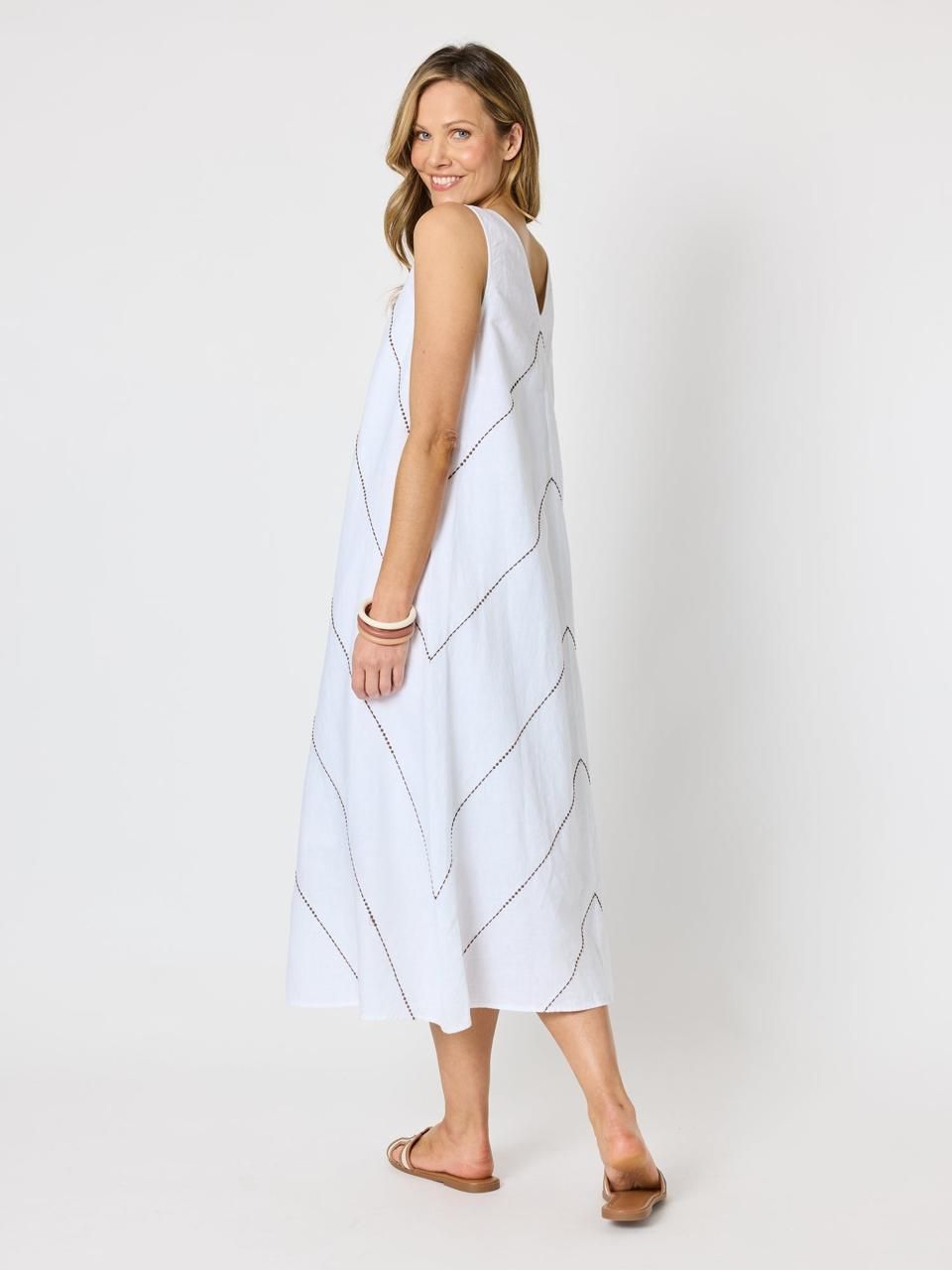 Hammock &amp; Vine - Dress long linen V sleevles brown stitching