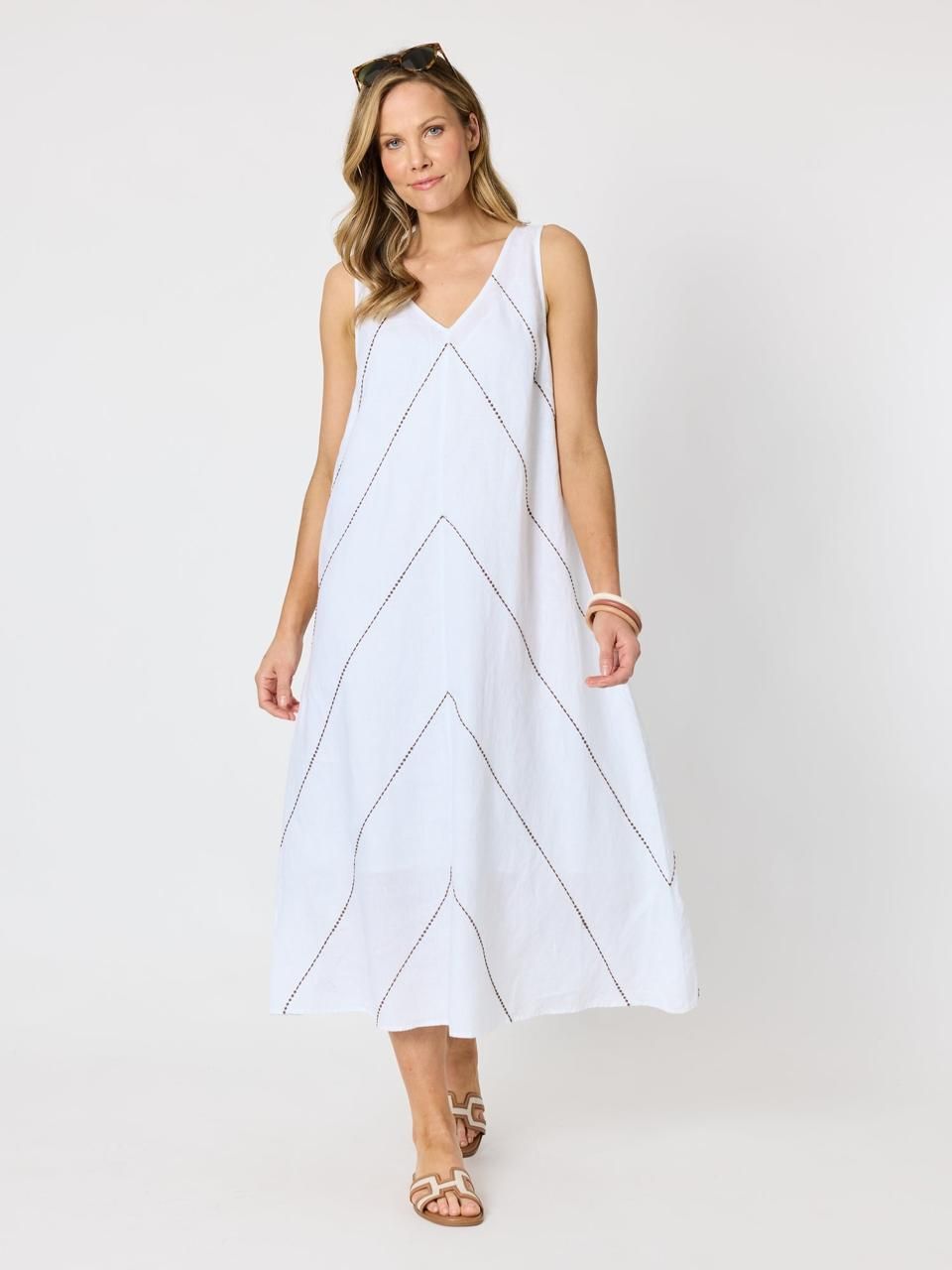Hammock &amp; Vine - Dress long linen V sleevles brown stitching