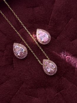Set semi jewelry  with light pink zirconia stone in drop format and yellow gold