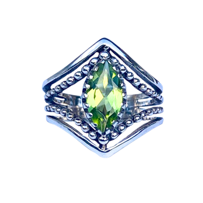 Peridot Shining Knightess Ring