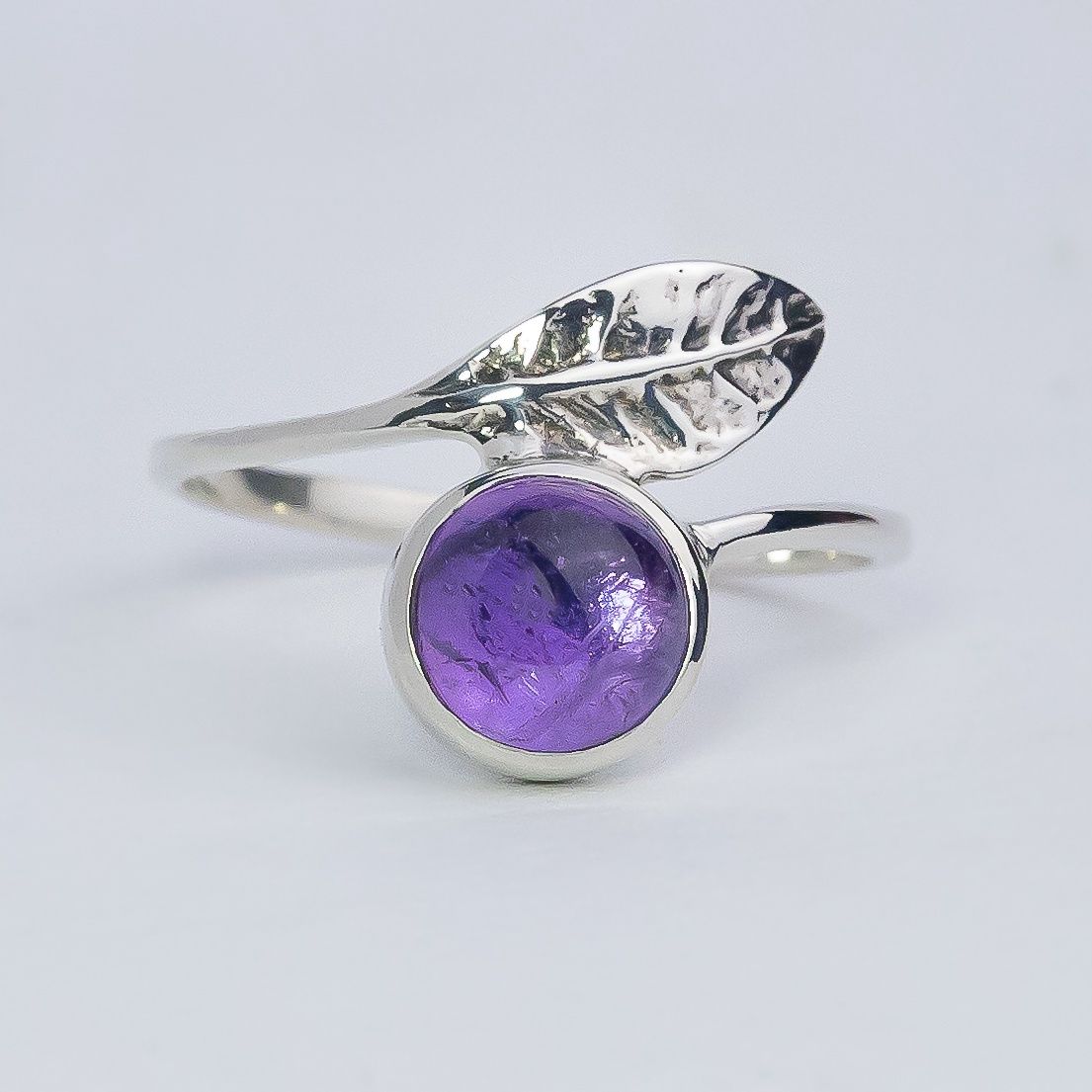 Amethyst Leaf Ring