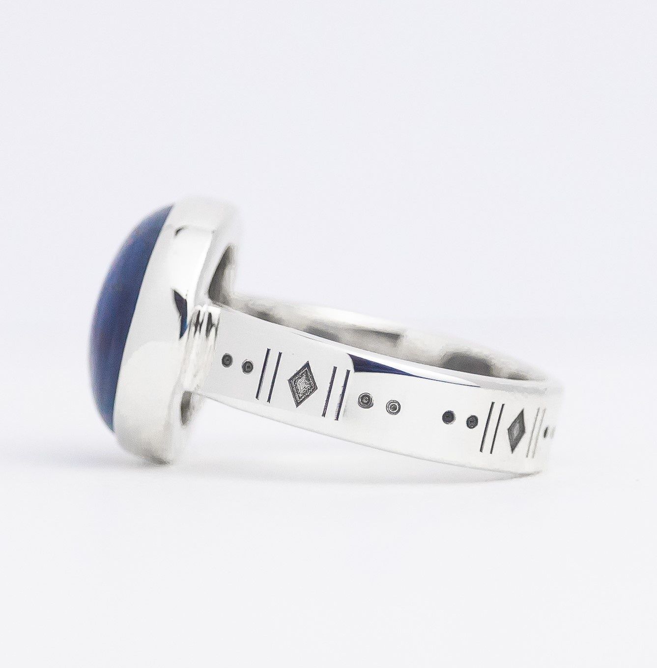 Kyanite Diamond Duchess Unisex Ring