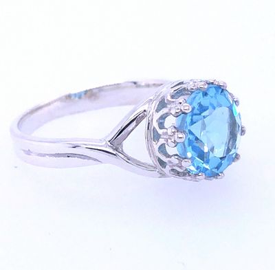 Blue Topaz Splendor Ring