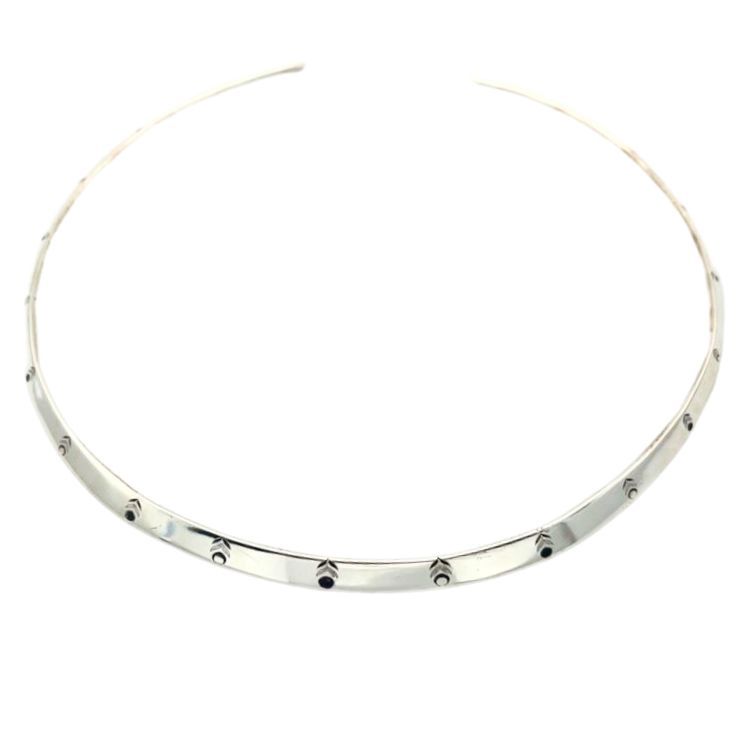 Ultramodern Choker, Material: Silver Plated