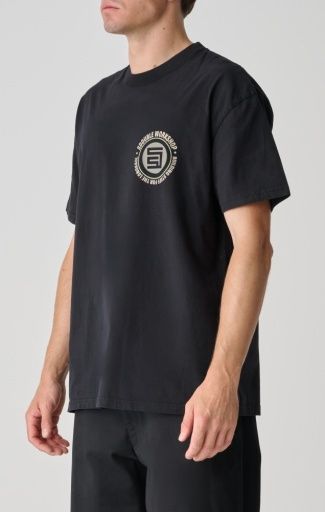 WORKSHOP DOT SS TEE, Colour: PIGMENT BLACK, Season: 2025 SUM 1, Size: S