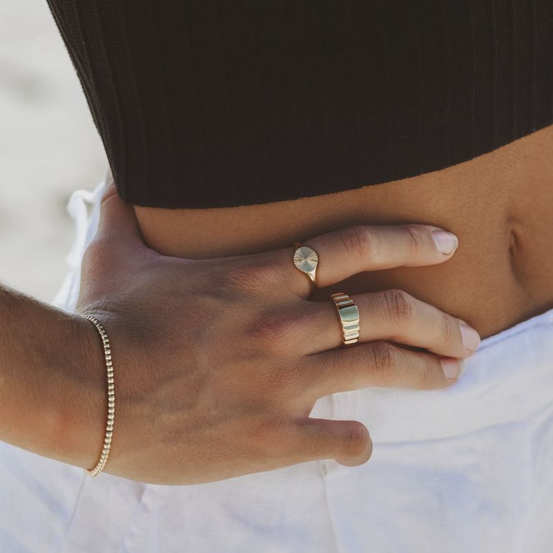 SUN SIGNET RING (J)