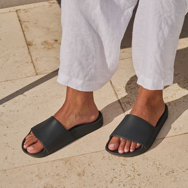 Black Arch Support Slides