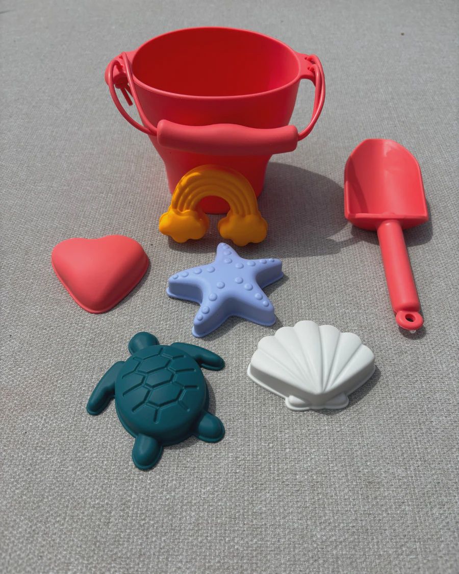 Silicone Classic Beach Bucket, Colour: Coral, Size: One size