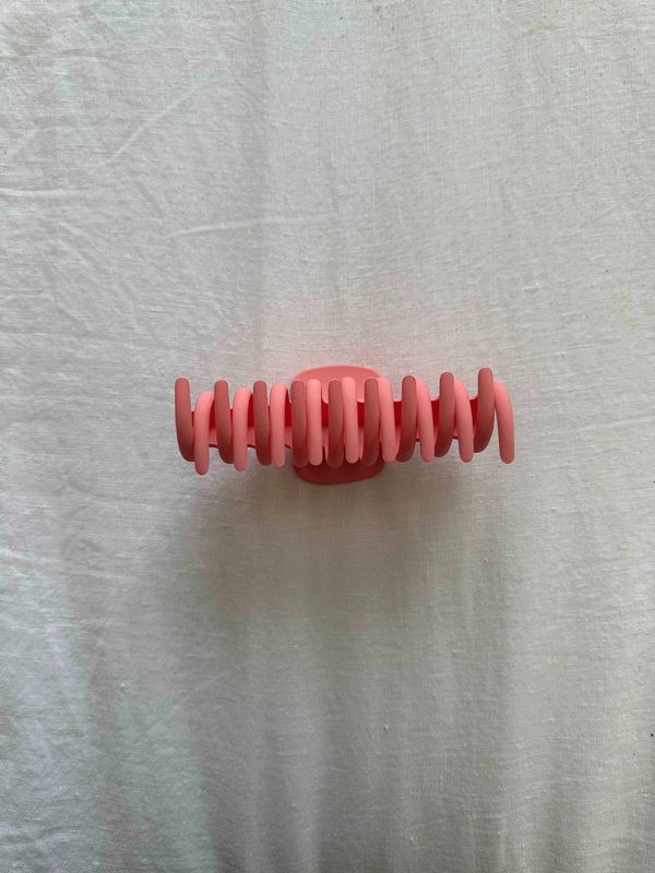 CLAM CLAW HAIR CLIP