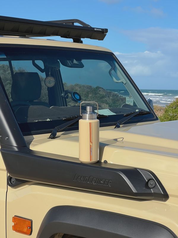 Sandy taupe drink bottle