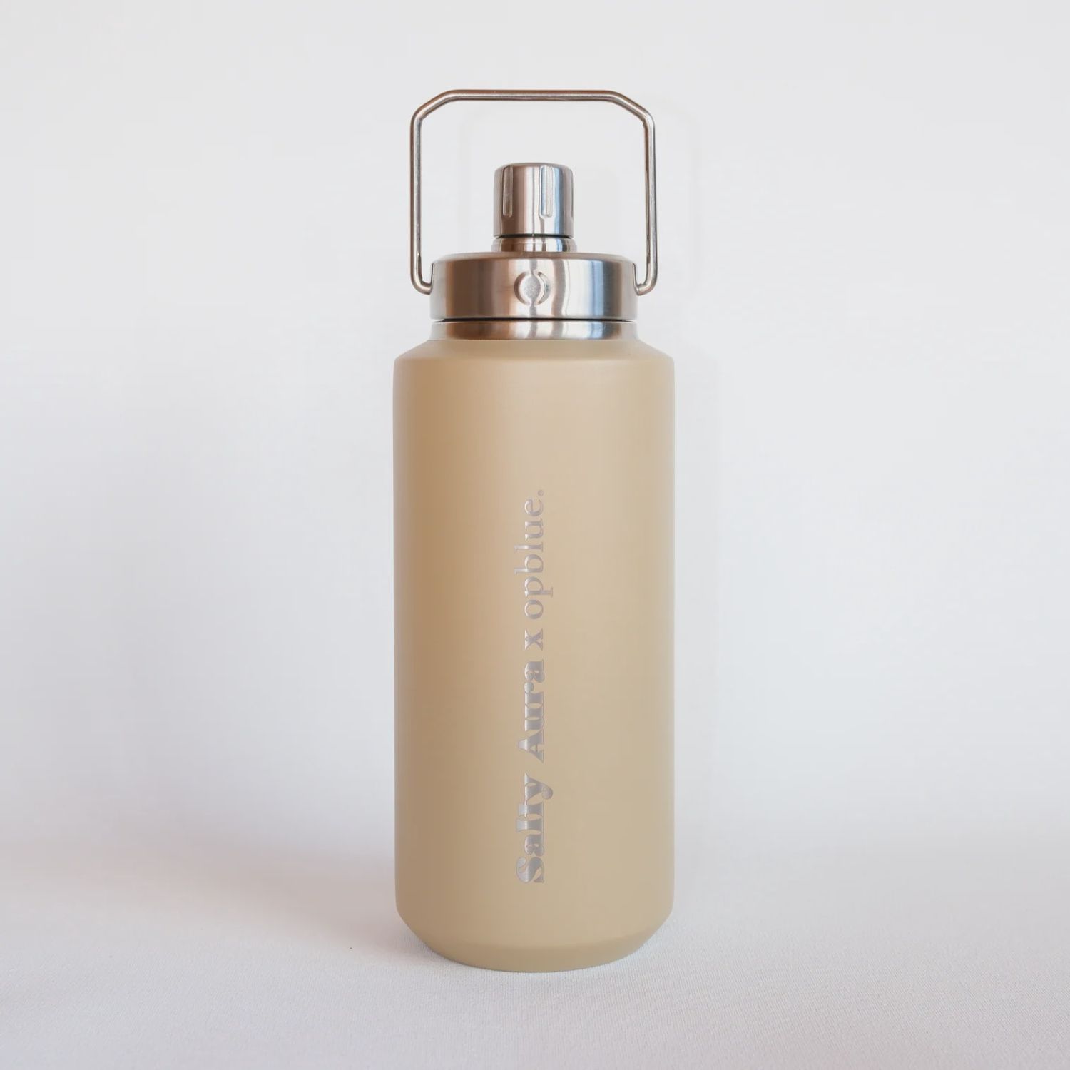 Sandy taupe drink bottle