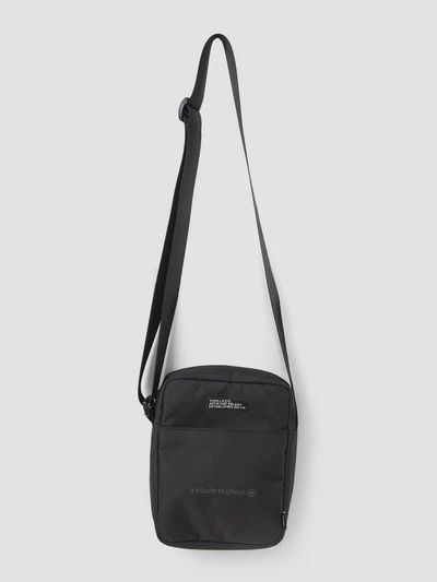 Minimal Thrills Shoulder Pouch